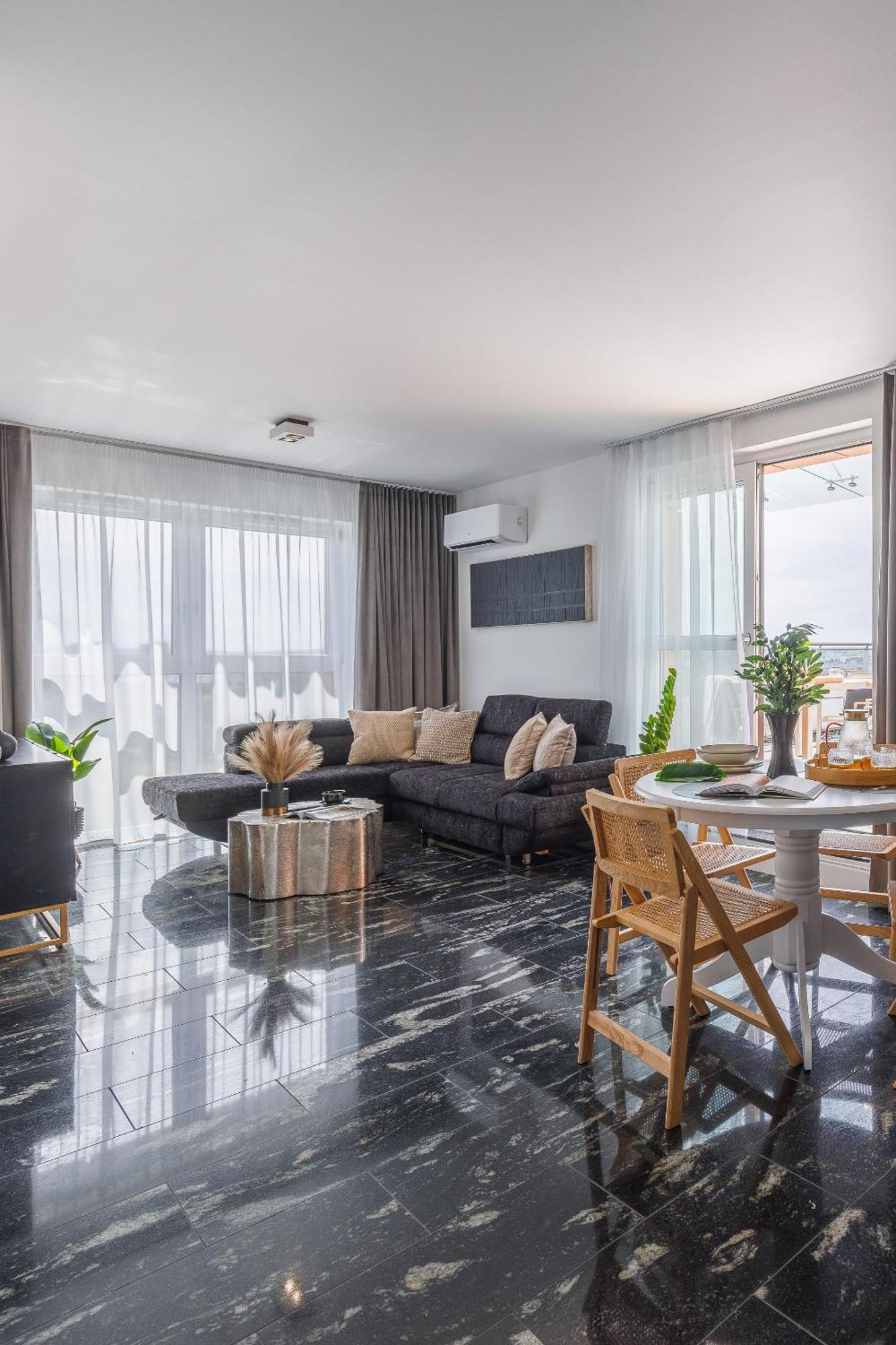Emihouse Riverside Premium & Free Parking Apartment *