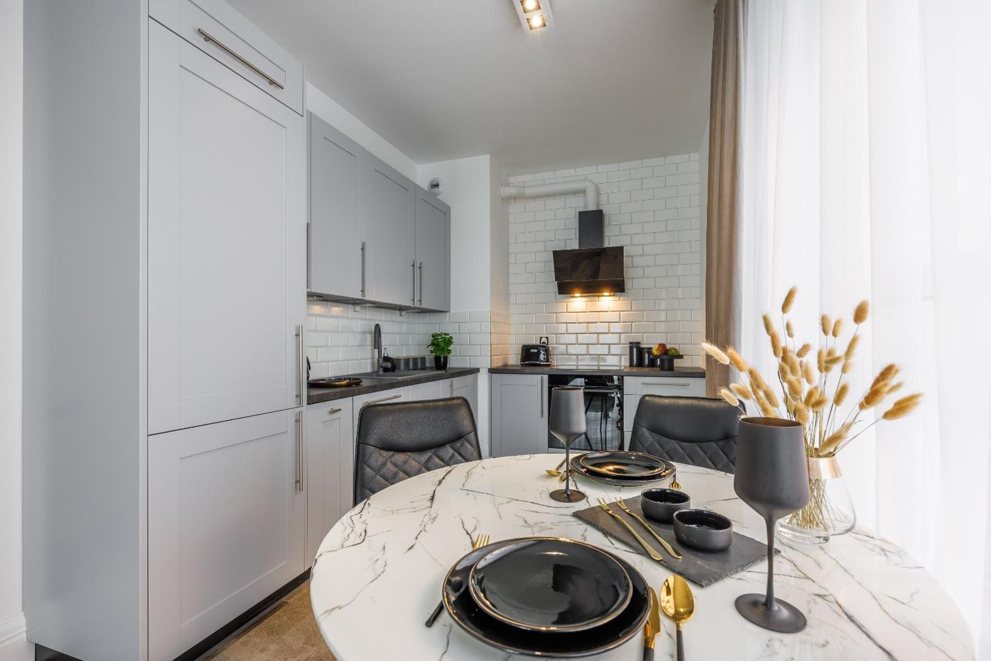 Apartment Emihouse Riverside Premium & Free Parking
