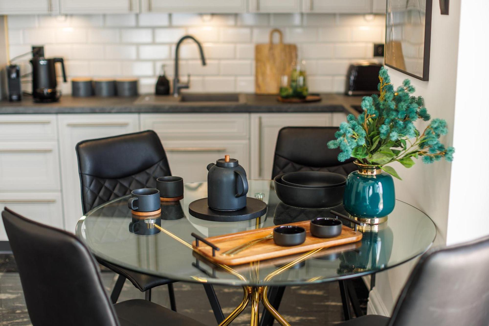 Emihouse Riverside Premium & Free Parking Apartment *